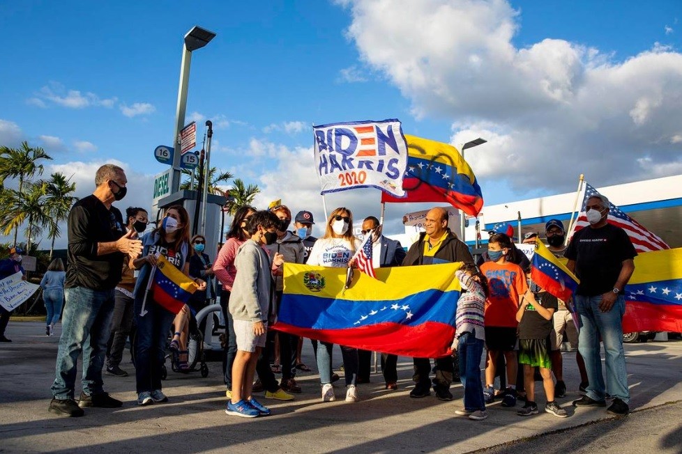 El Nuevo Herald | La administración Trump pone fin a las protecciones contra la deportación de cientos de miles de venezolanos - AlbertoNews