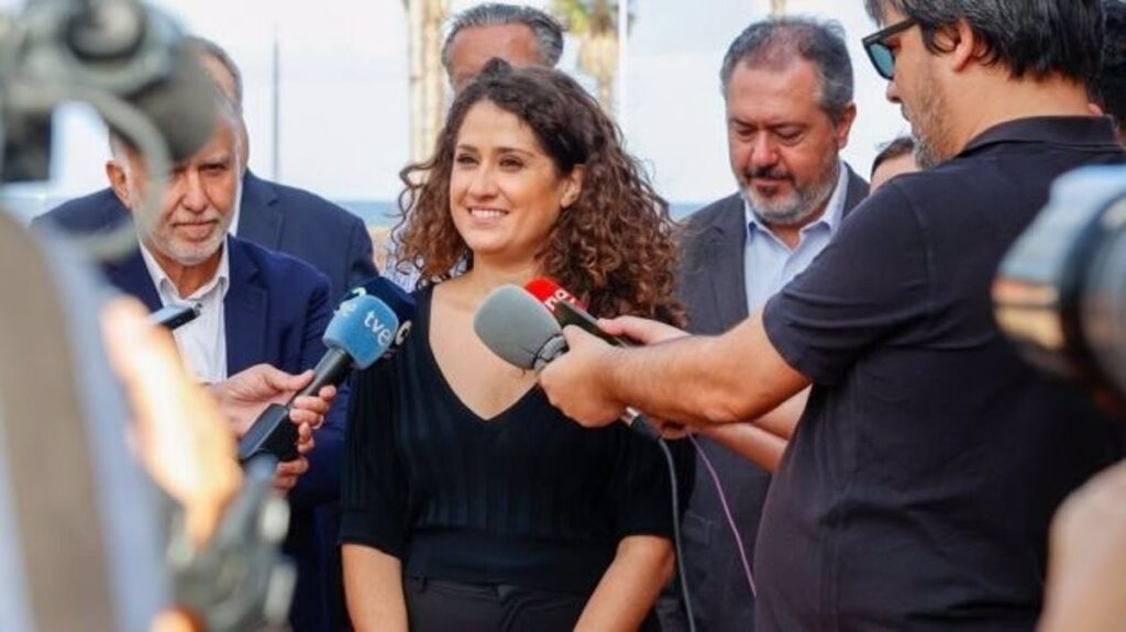 El PSOE ve "deseable" un acuerdo con Sumar sobre el SMI pero avisa de que "ahora o en el futuro" tendrá que tributar