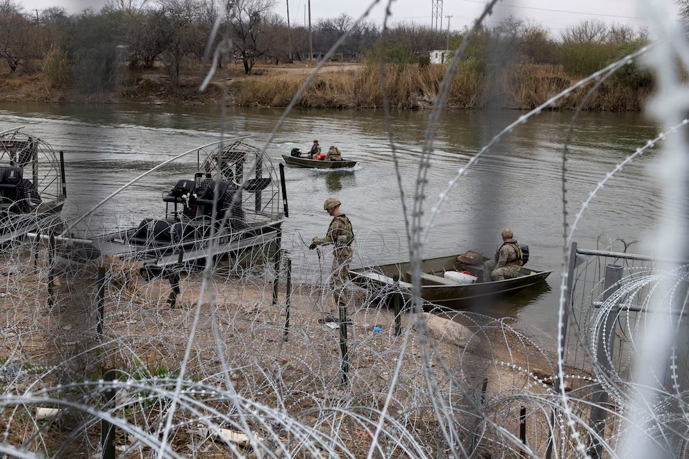 El Pentágono enviará 1.500 soldados más a la frontera con México, elevando a 3.600 el total de militares desplegados - AlbertoNews