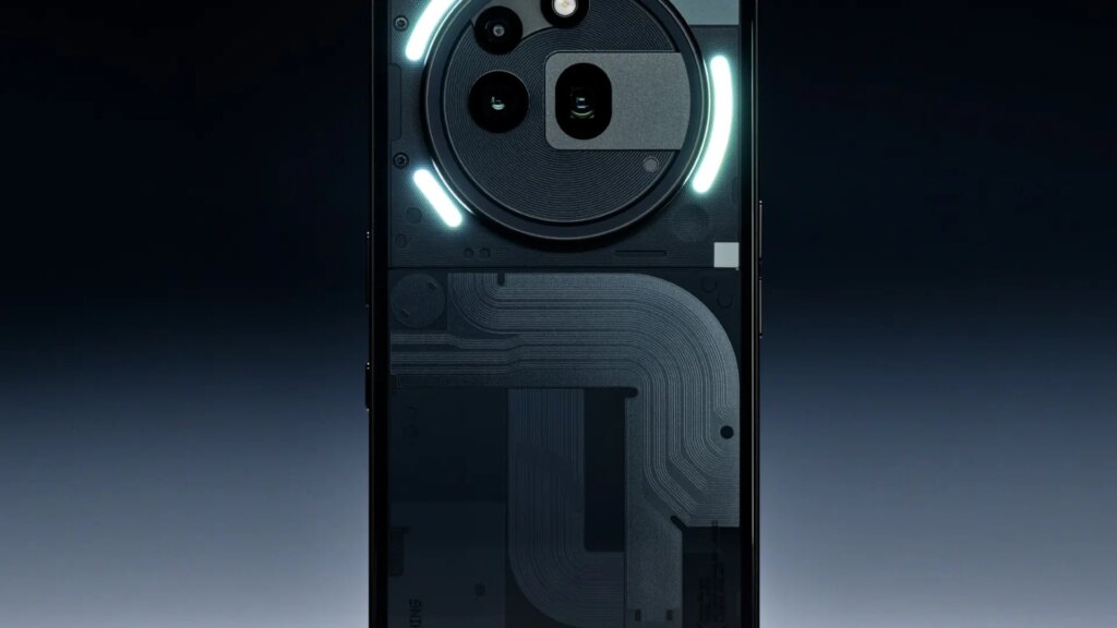 El Phone (3a) se ha filtrado entero, así que Nothing lo ha enseñado directamente... en las manos de un robot