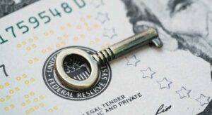 El bono de EEUU cae a nuevos mínimos del año en el 4,3% y cierra su distancia frente a la deuda alemana