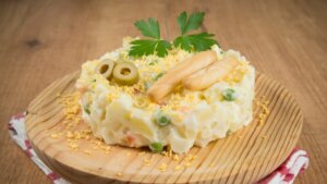 El ingrediente de las abuelas gallegas para preparar la mejor ensaladilla rusa