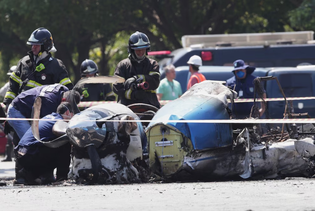 El mortal accidente aéreo en Brasil: una avioneta cayó en una avenida transitada - AlbertoNews