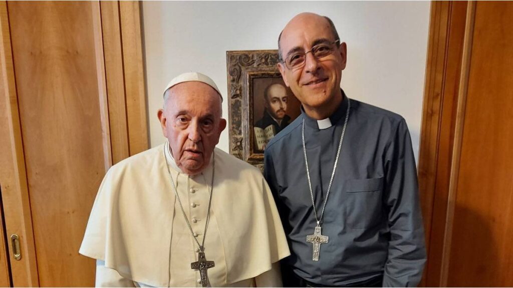 El papa Francisco sigue gobernando la Iglesia desde el Hospital Gemelli