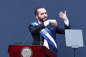 El presidente de El Salvador señala que "no hay oposición sin dinero" de Usaid de EE.UU.