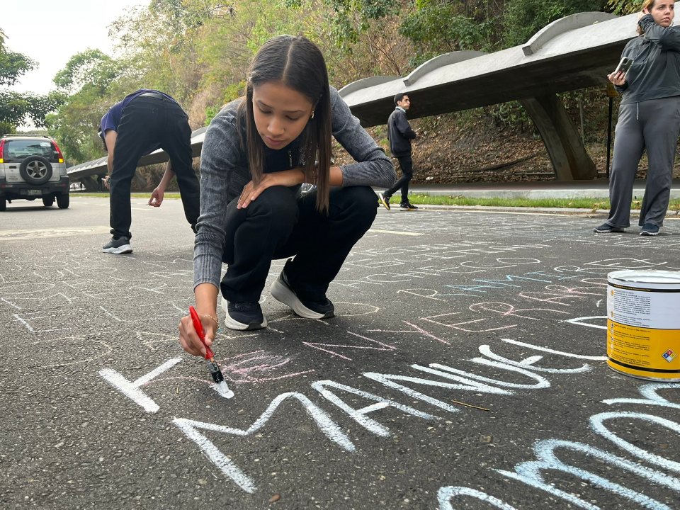 En la UCV estudiantes rinden tributo a jóvenes caídos en protestas desde 2014