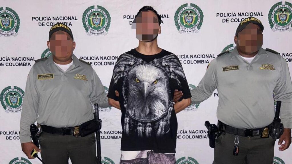 En video quedó millonario asalto de extrajero a joyería en Centro Histórico de Cartagena