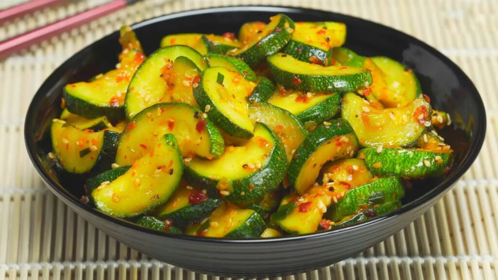 Ensalada coreana de calabacín, una receta barata, rápida y saludable