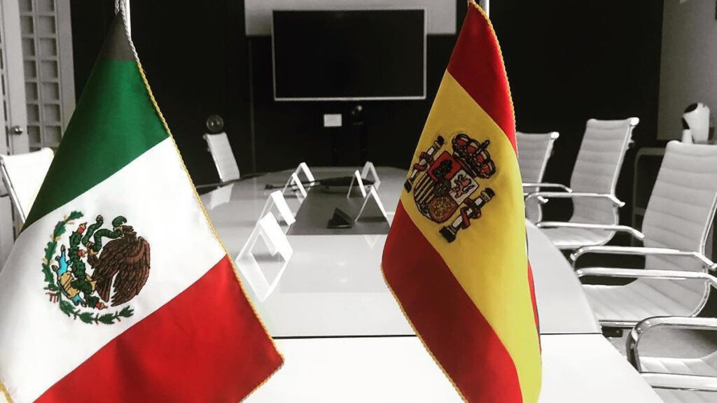 España asegura que trabaja para reforzar "todavía mas" sus relaciones con México