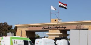Evacuados a Egipto los primeros 50 heridos palestinos de Gaza por el alto el fuego