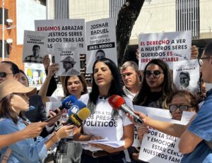 Familiares de los presos políticos exigieron derecho a las visitas y respeto a los DD. HH.