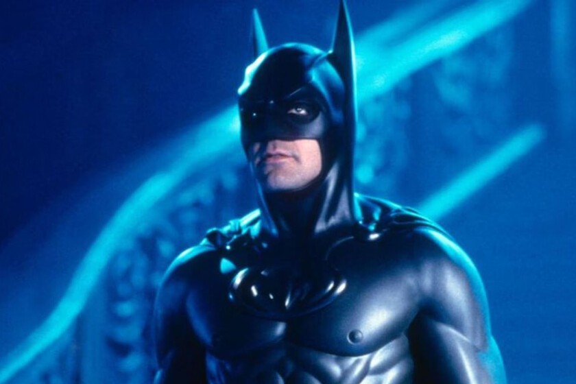George Clooney siente tanta vergüenza por su versión de Batman que ha evitado que su hijo descubra que lo interpretó: "Nunca me respetaría"