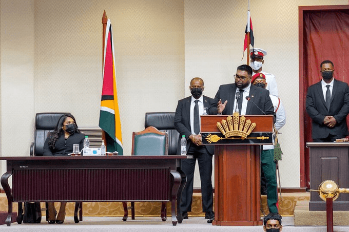 Guyana advierte sobre amenazas de seguridad por alianzas de Venezuela