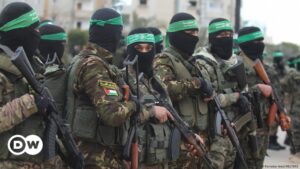 Hamás aplaza liberación de rehenes israelíes indefinidamente – DW – 10/02/2025