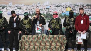 Hamás libera a tres rehenes israelíes en Gaza – DW – 15/02/2025