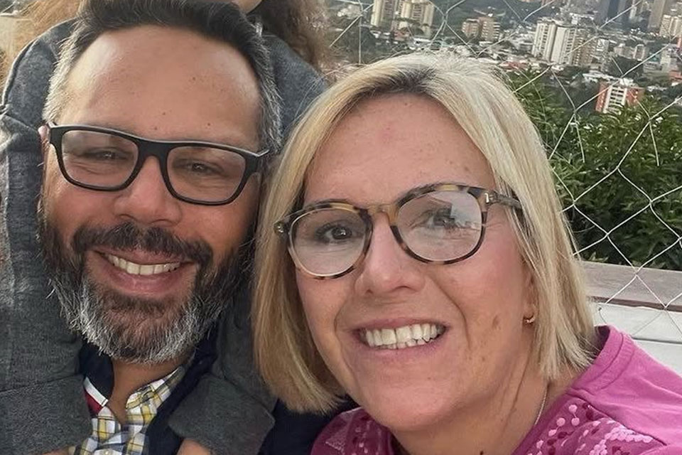 Hija de González Urrutia dice desconocer paradero de su esposo a 40 días de su arresto