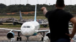Honduras facilita traslado de venezolanos deportados de EEUU hacia Venezuela