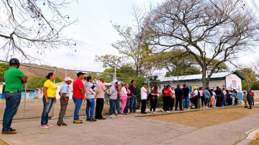 Inició la primera Consulta Popular Nacional 2025 | Diario El Luchador
