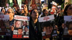 Israel se prepara para todos los escenarios tras aplazamiento de liberaciones de rehenes de Hamás - AlbertoNews