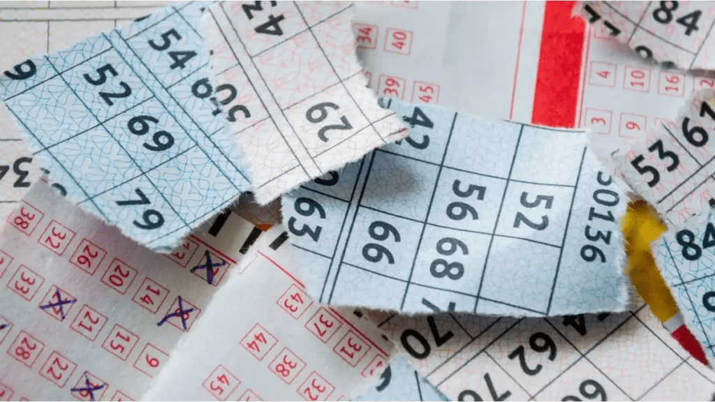 Jugó a la lotería, creyó ganar €8 y descubrió que el premio era de era €1.2 millones