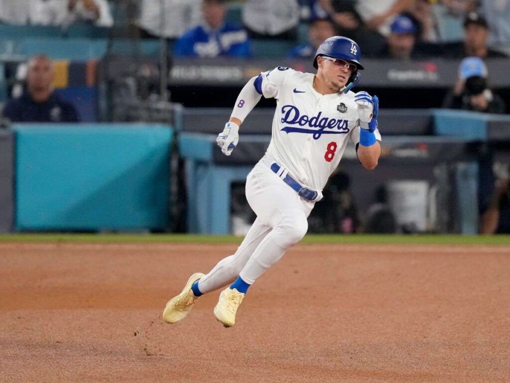 "Kike" Hernández seguirá con los Dodgers