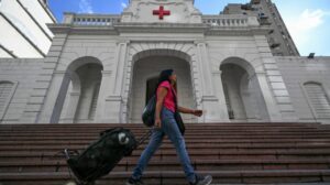 La Cruz Roja de Venezuela apoya a migrantes repatriados con atención médica y psicosocial - AlbertoNews