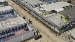 La Policía halla tres reclusos muertos y una granada en la cárcel más grande de Ecuador - AlbertoNews