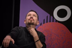La empresa que pagaba a Iglesias por dirigir 'Fort Apache' aporta a la AN seis facturas de 2016 a petición de Podemos