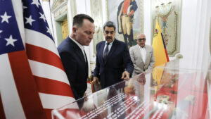 Las claves de la visita de Richard Grenell a Miraflores