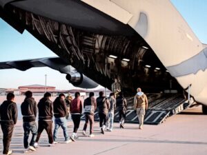 Las deportaciones perjudican a los emigrantes y a Estados Unidos, por Eddie Ramírez S.