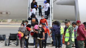Llega a Venezuela tercer grupo de repatriados tras acuerdo con EEUU, el primero con mujeres y niños