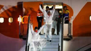 Llegaron a Venezuela 177 migrantes que estuvieron detenidos en Guantánamo