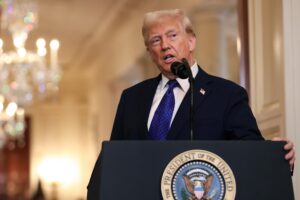 Los aranceles de Trump auguran una guerra comercial y una espiral de inflación - AlbertoNews