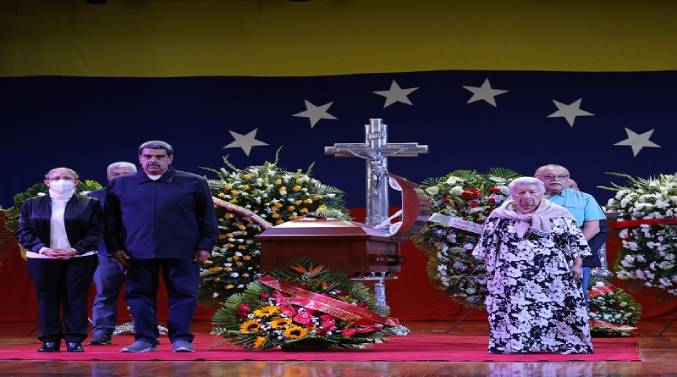 Maduro rinde homenaje póstumo al diputado Jacobo Torres