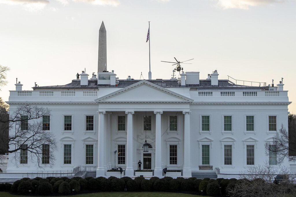 Melania Trump anuncia que la Casa Blanca reanudará las visitas al público este febrero
