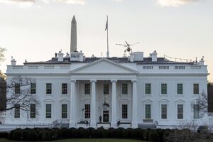 Melania Trump anuncia que la Casa Blanca reanudará las visitas al público este febrero