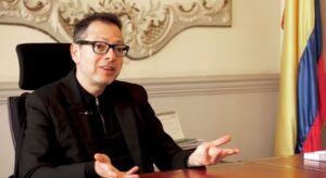 Ministro de las Culturas de Colombia renuncia en medio de crisis