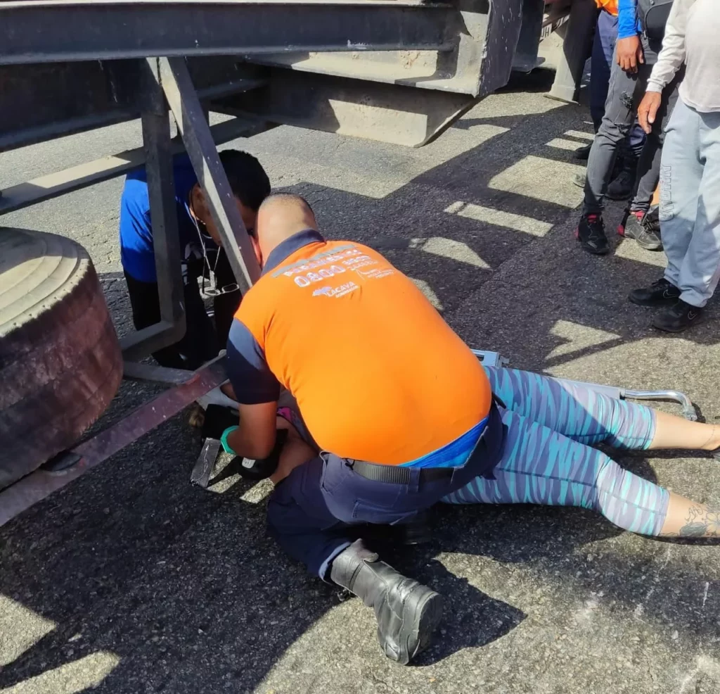 Mujer herida por accidente de moto en Puerto Cabello