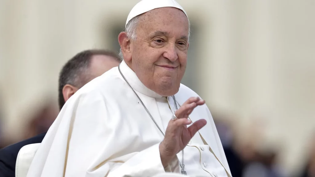 Noboa desea pronta recuperación del papa: "Los ecuatorianos elevamos nuestras oraciones" - AlbertoNews
