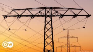 Países bálticos dejan finalmente la red de electricidad rusa – DW – 05/02/2025