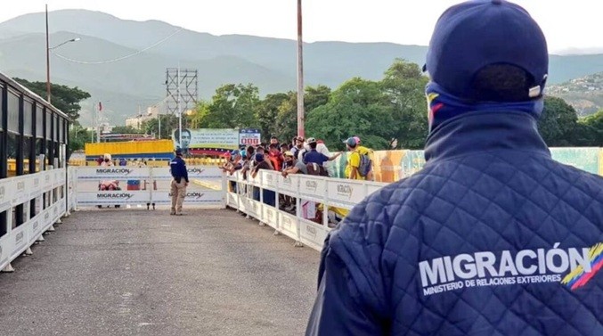 Panamá estudia llevar a migrantes venezolanos hasta Cúcuta