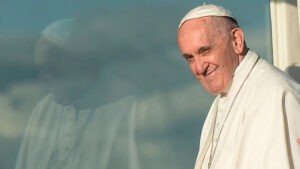 Papa Francisco está en estado crítico tras sufrir crisis respiratoria