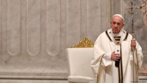 Papa sigue en estado "crítico", con leve insuficiencia renal – DW – 23/02/2025