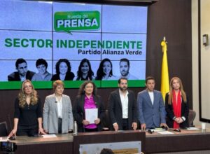 Parte de la Alianza Verde pidió la escisión del partido