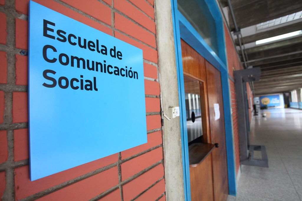 Periodistas de la Ucab podrán validar su título en España