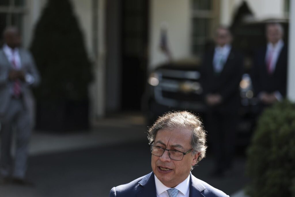 Petro sobre Venezuela: Debe haber nuevas elecciones, porque las que hubo no fueron libres