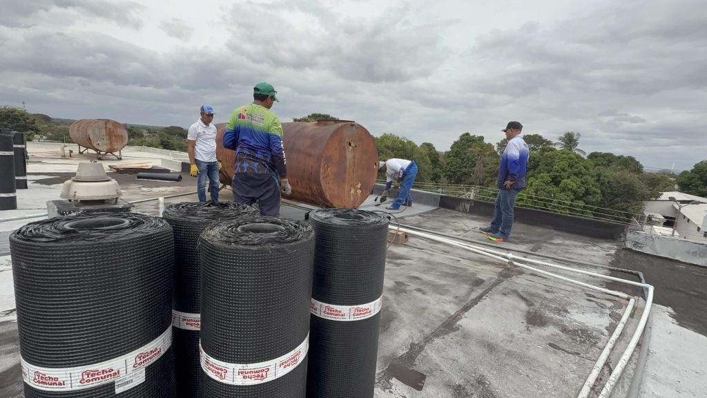 Plan Techo Comunal llegó a residencias La Esmeralda | Diario El Luchador