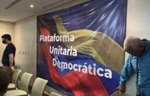 Plataforma Unitaria debate sobre su posible participación en las próximas elecciones del 27 de abril