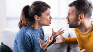 Por qué hay personas que se enojan por todo, según la psicología