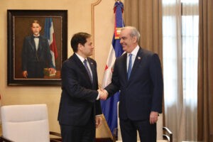 Presidente dominicano y el secretario de Estado de EEUU se reúnen Santo Domingo